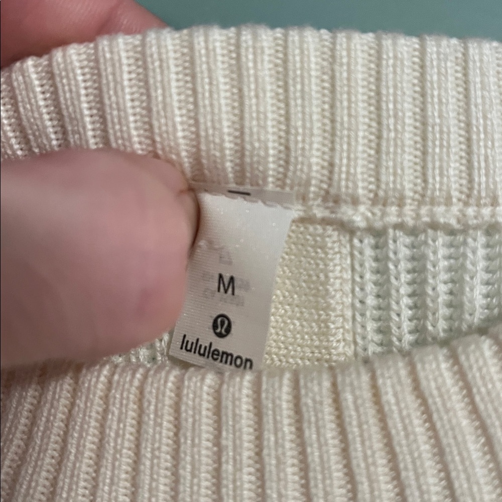 Lululemon Restful Intention Sweater in Light/Heathered Light Ivory size m - Picture 10 of 10